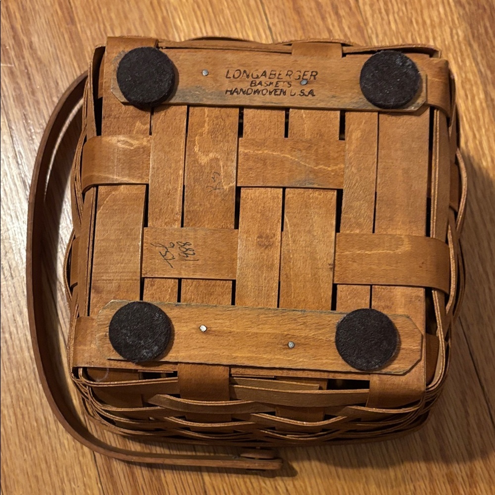 Longaberger Tan Woven Basket - Picture 2 of 6
